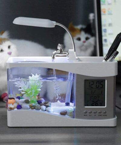 Aquarium avec pompe à eau, calendrier, horloge et porte-stylo