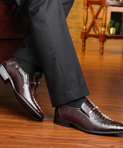 chaussures en cuir gaufré pour hommes